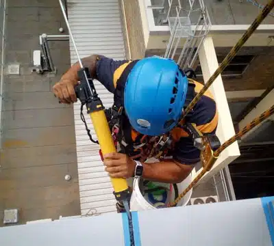 rope-boys-windows-sealing